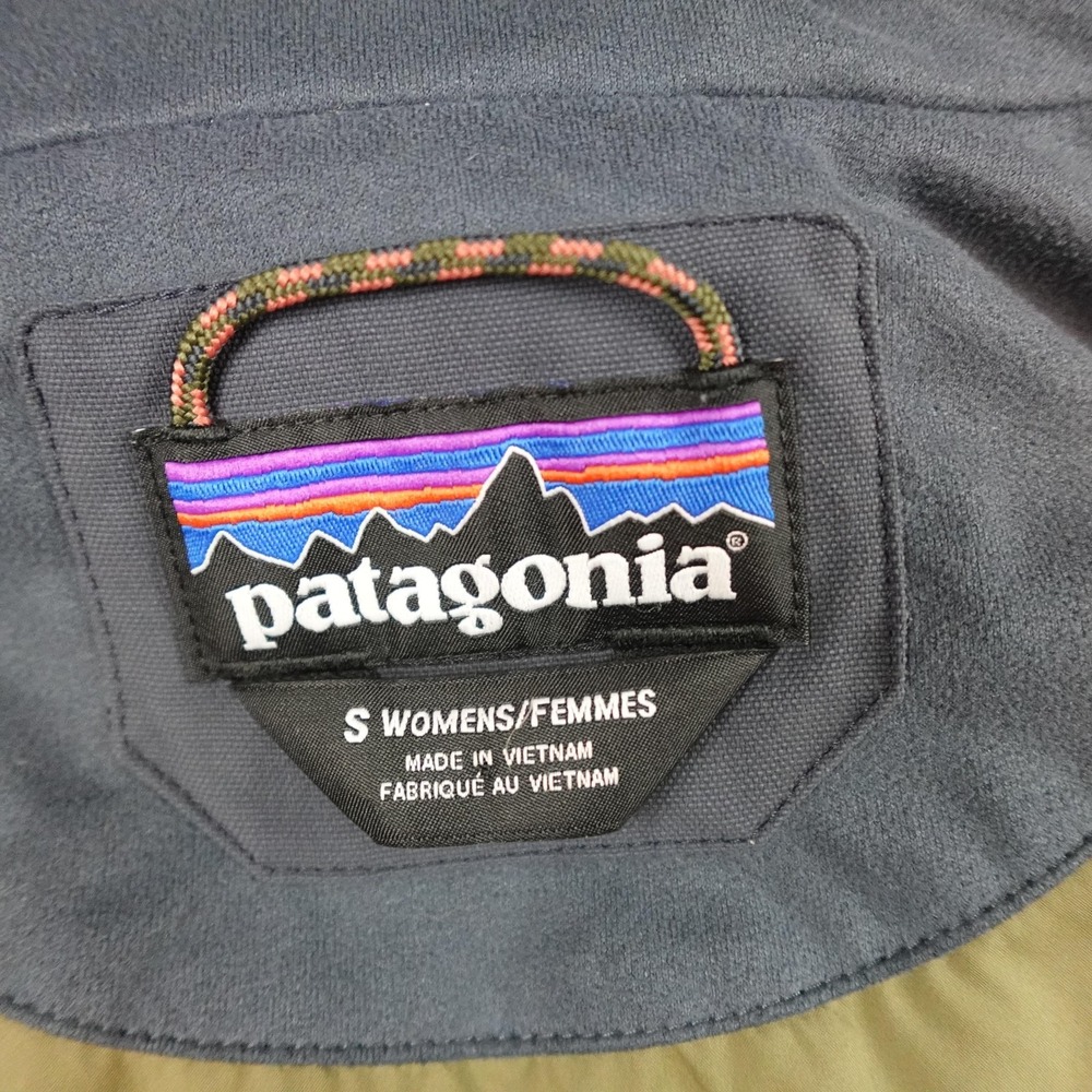 Patagonia Bivy Hooded Puffer Vest Womens Small Gray Quilted Down Snap 27746 - Picture 4 of 10